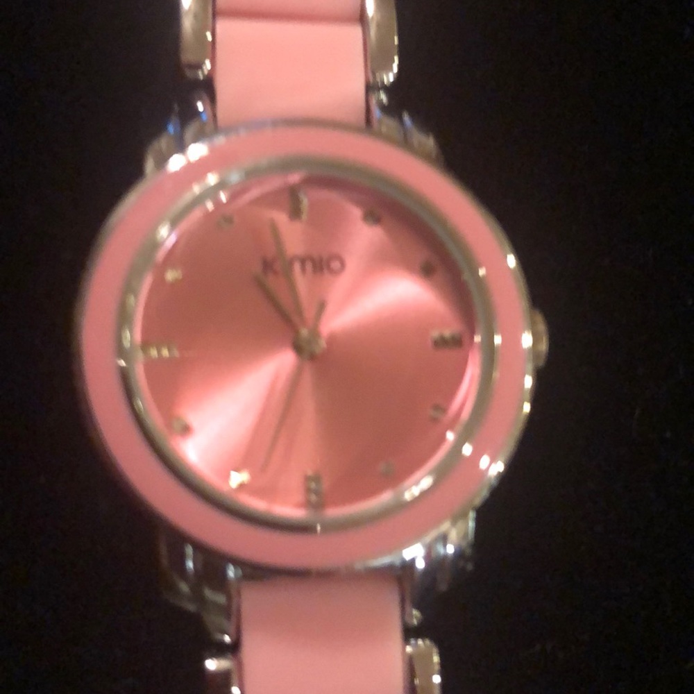 👗Ladies NWOT Pink Watch